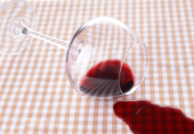 5 astuces pour faire disparaître des tâches de vin