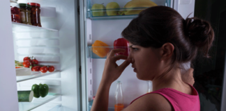 mauvaises odeurs dans le frigo