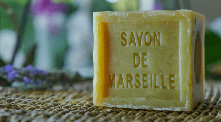 faire sa lessive au savon de Marseille